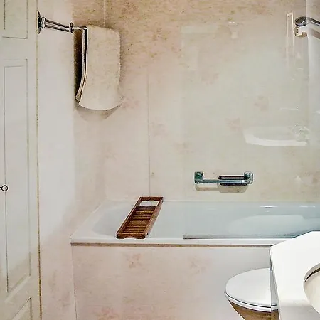 瓦尔斯格罗斯胡斯酒店