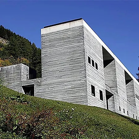 瓦尔斯格罗斯胡斯酒店