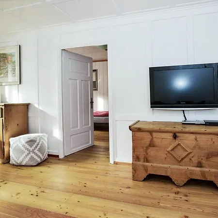 公寓 瓦尔斯格罗斯胡斯酒店 *