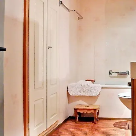 公寓 瓦尔斯格罗斯胡斯酒店 *